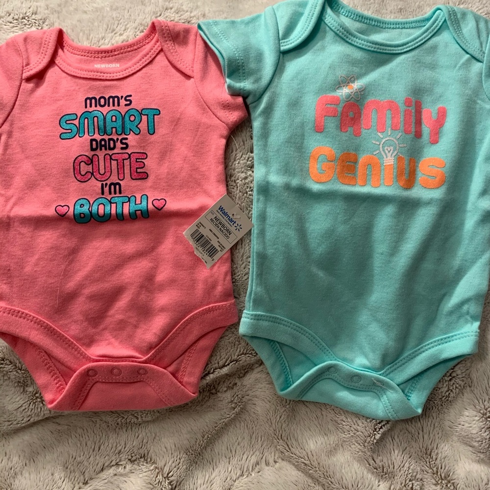 2 new onsies 0-3 months